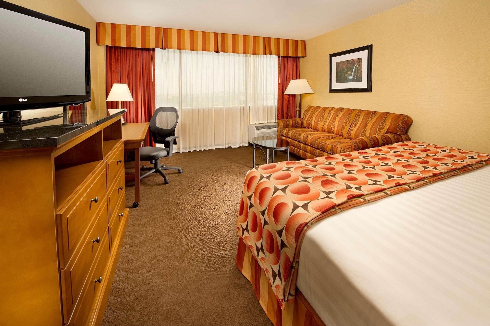 Drury Inn & Suites Phoenix Airport Exterior foto