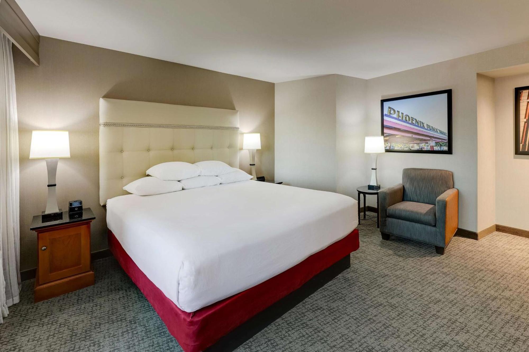 Drury Inn & Suites Phoenix Airport Exterior foto
